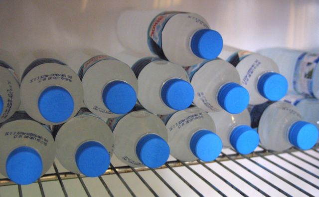 Σε πτωτική πορεία η κατανάλωση εμφιαλωμένων νερών