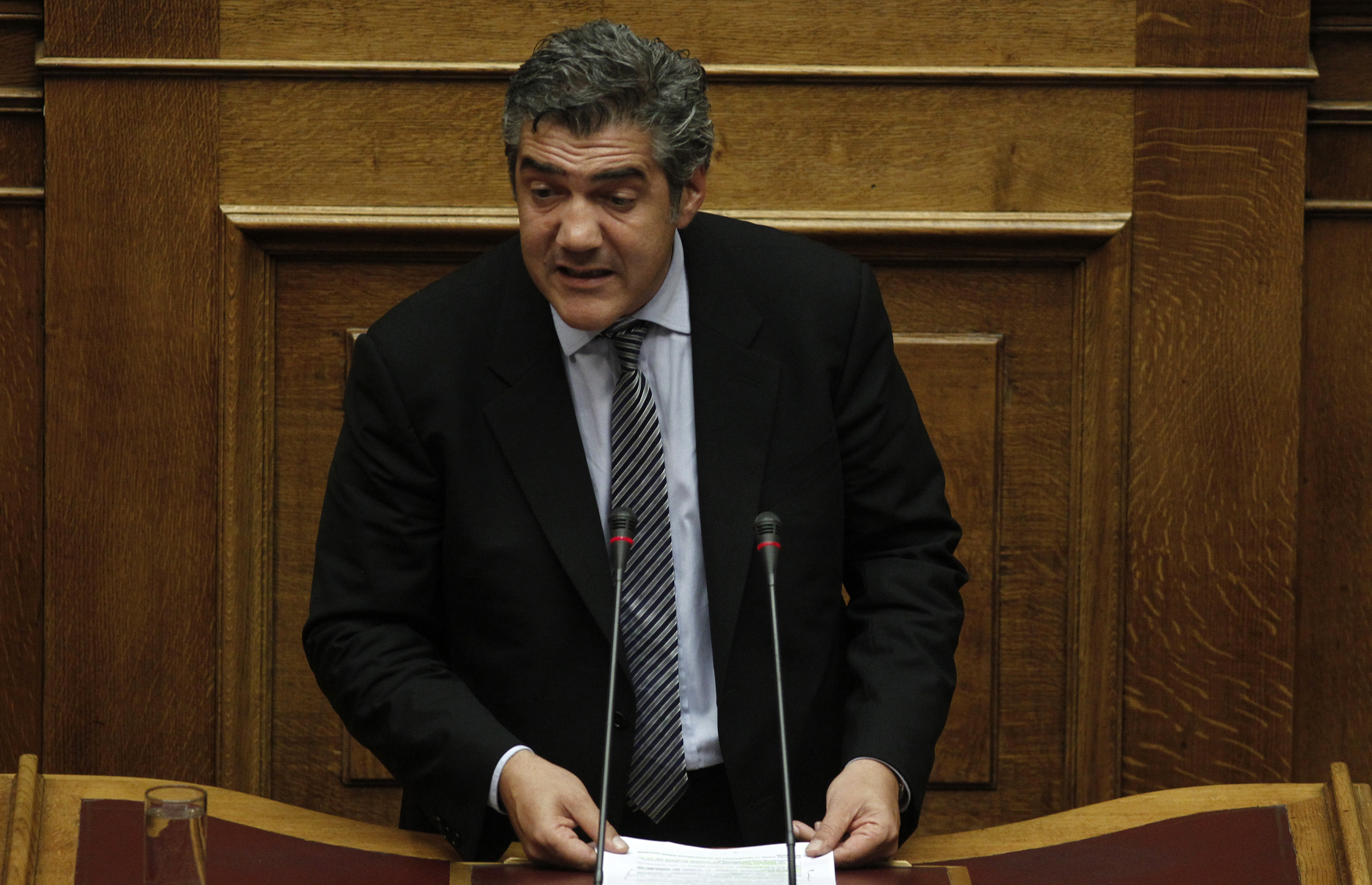 Συνεργασία υπουργών Οικονομικών και Ναυτιλίας για τις περικοπές στο Λιμενικό