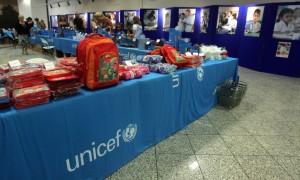 Bazaar σχολικών ειδών της UNICEF στο Σύνταγμα