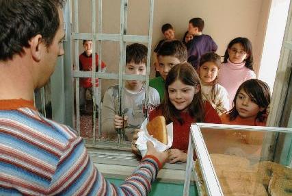 Αγορανομική διάταξη για μείωση έως και 30% των τιμών στα κυλικεία