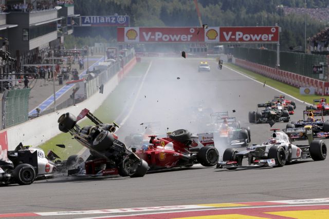 Επιστροφή με Μπάτον και τράκες στο GP της Formula 1 στο Βέλγιο