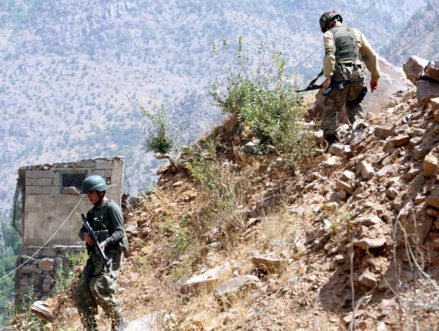 Νεκροί δέκα Τούρκοι αξιωματούχοι σε συγκρούσεις με Κούρδους