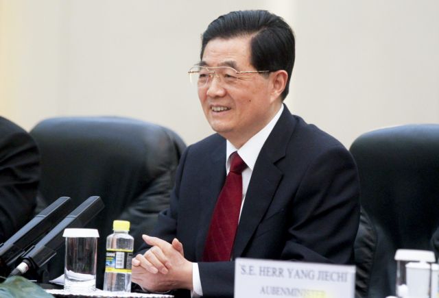 Νέο σκάνδαλο «σκιάζει» την αλλαγή ηγεσίας στην Κίνα