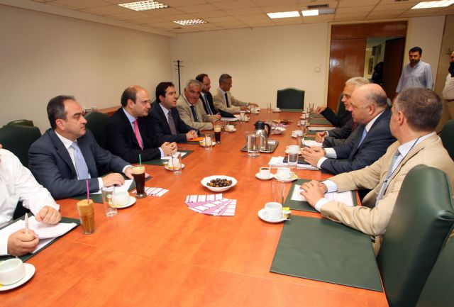 Ρυθμίσεις για τα δάνεια υπερχρεωμένων νοικοκυριών και επιχειρήσεων