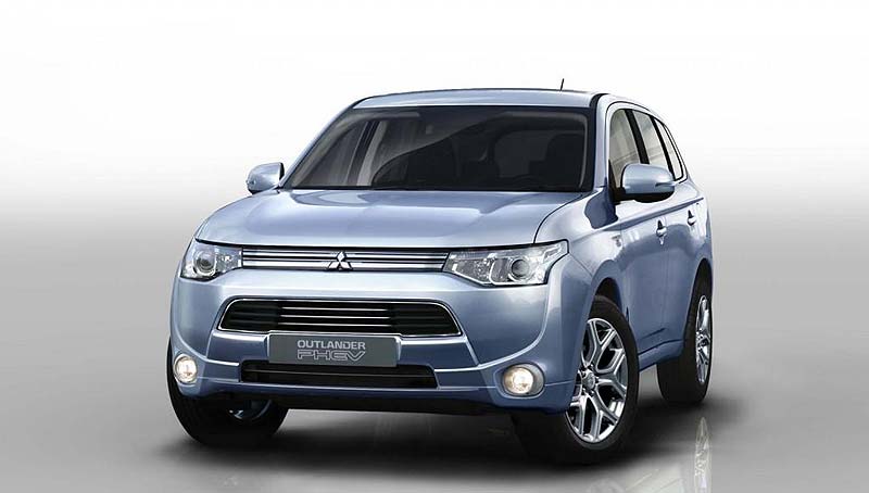 Mitsubishi Outlander PHEV 2013: Yβριδική μετάλλαξη