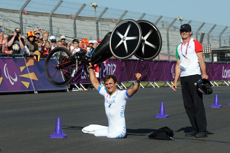 H φωτογραφία της ημέρας – Πέμπτη 6 Σεπτεμβρίου 2012: «Χρυσός» ο A. Zanardi στους Παραολυμπιακούς του Λονδίνου