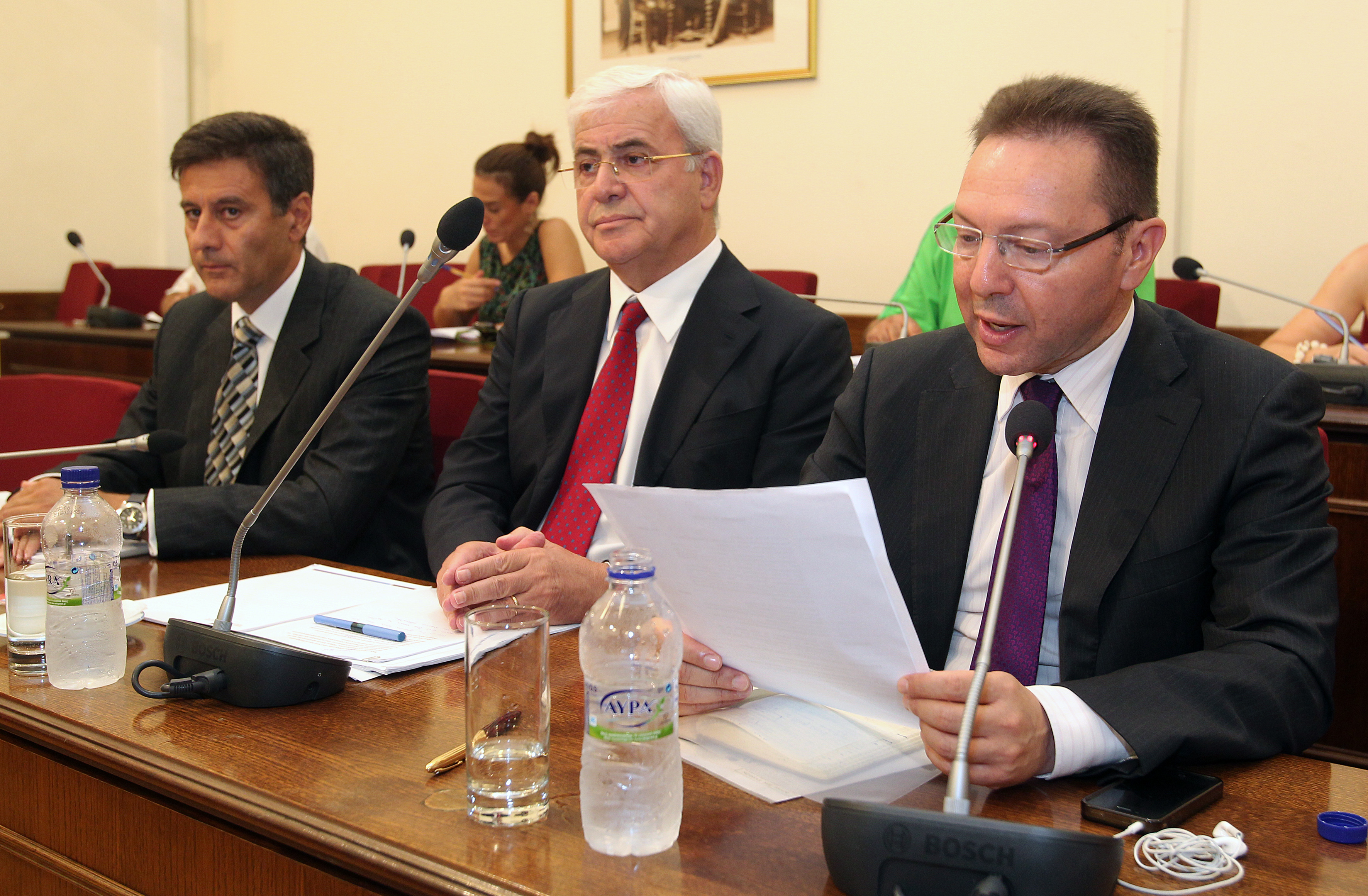 Επίσπευση αποκρατικοποιήσεων χωρίς το φόβο του πολιτικού κόστους ζητά ο Στουρνάρας