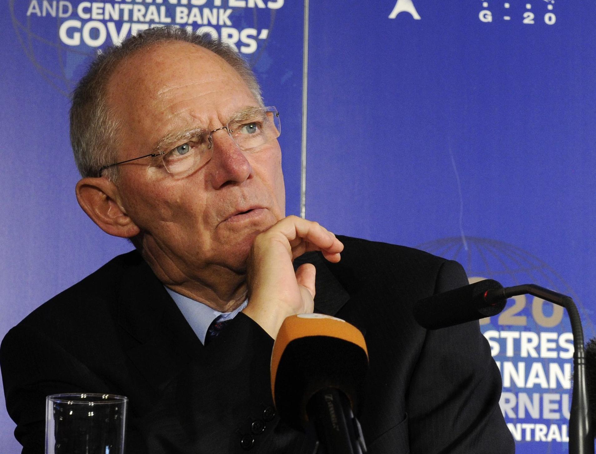 Μην χαλαρώσετε λόγω… Ντράγκι, προειδοποιεί τις χώρες του Νότου ο Σόιμπλε