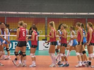 Ζωντανή στο κυνήγι της πρόκρισης η Εθνική βόλεϊ γυναικών