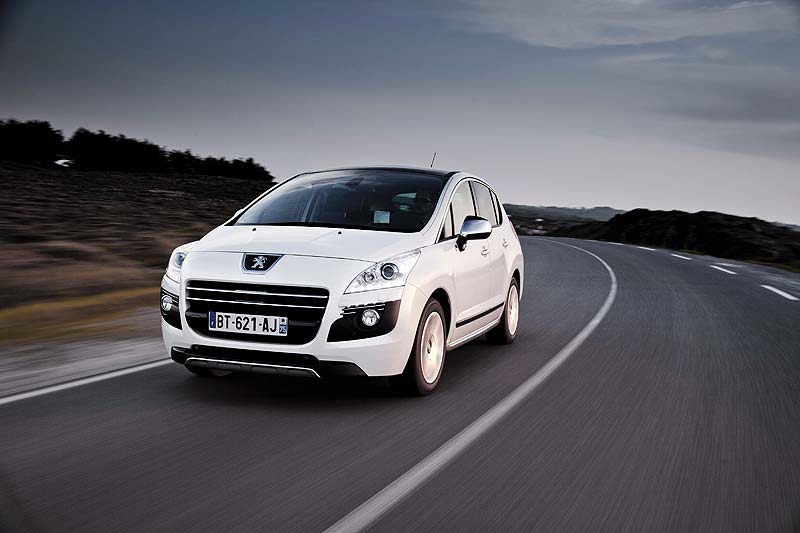 Peugeot 3008 Hybrid4: Με -ακόμα- χαμηλότερες εκπομπές διοξειδίου του άνθρακα
