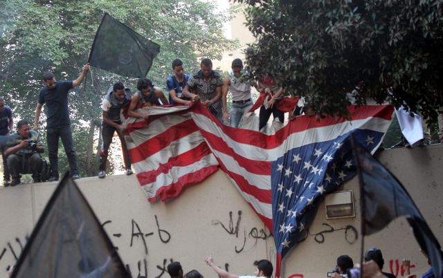 Στο στόχαστρο η αμερικανική πρεσβεία στο Κάιρο λόγω ταινίας κατά του Μωάμεθ