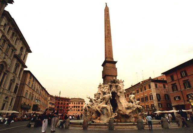 Νεοφασιστική επίθεση με τέσσερις τραυματίες στη Ρώμη