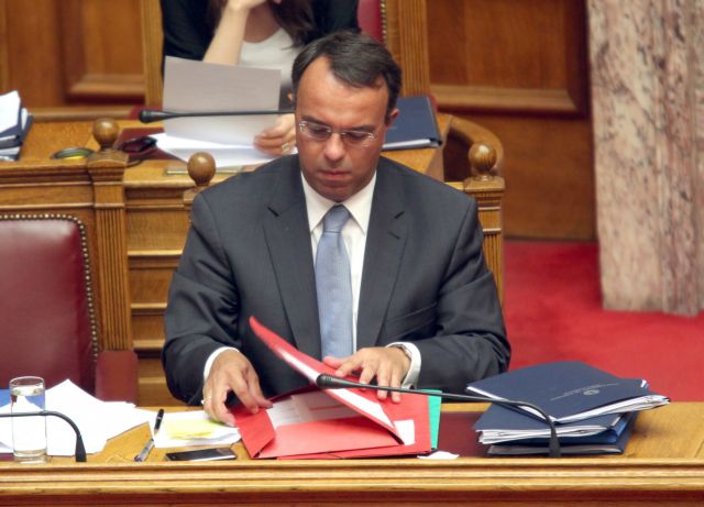 Ρύθμιση για επιμήκυνση των δανείων των ΟΤΑ με χαμηλότερο επιτόκιο προωθεί η κυβέρνηση