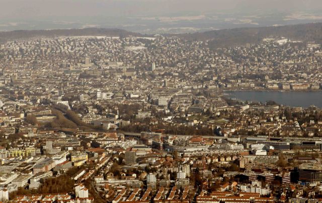 Στην κορυφή των πιο ακριβών πόλεων στον κόσμο η Ζυρίχη και η Γενεύη