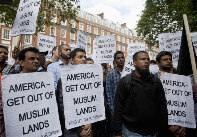 Στην Ευρώπη επεκτείνονται οι αντιαμερικανικές διαδηλώσεις μουσουλμάνων