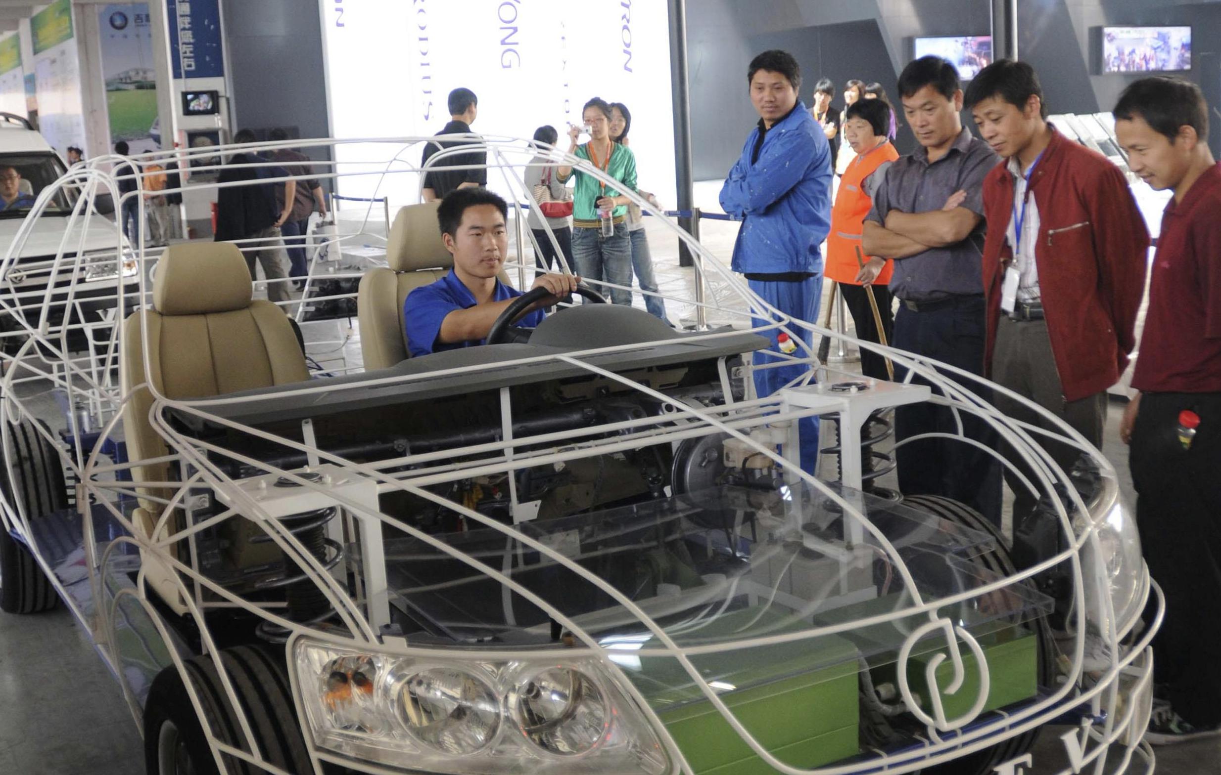 Ο Ομπάμα «σύρει» το Πεκίνο στον ΠΟΕ με φόντο τη μάχη για το Λευκό Οίκο