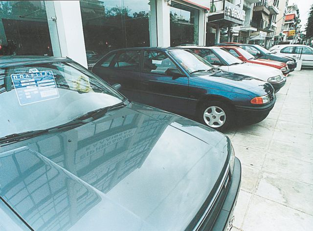 Πτώση 42% στις πωλήσεις νέων αυτοκινήτων στην Ελλάδα