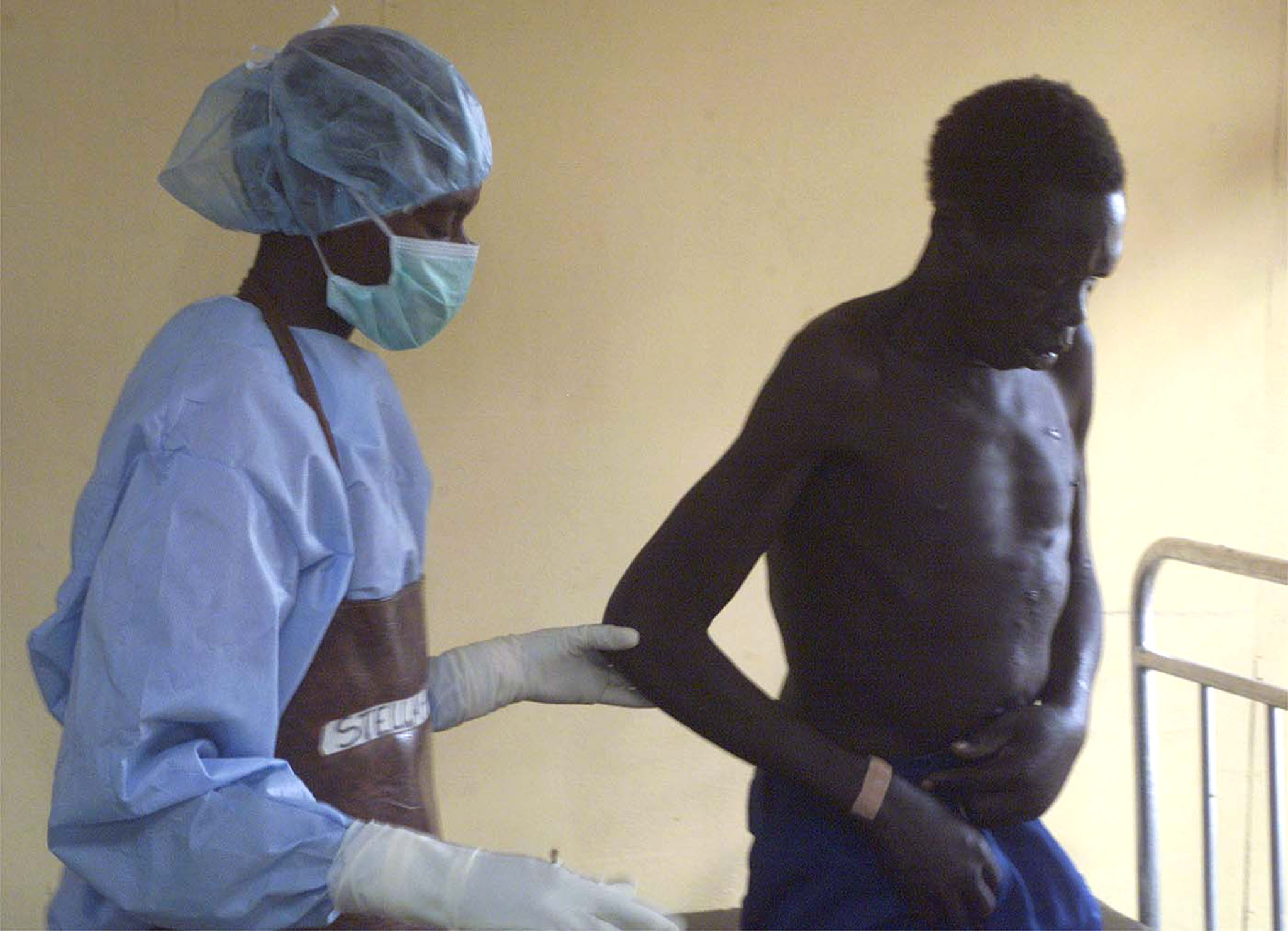 Εξαπλώνεται ο ιός Έμπολα στην Λαϊκή Δημοκρατία του Κονγκό