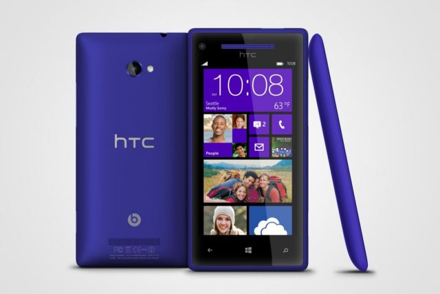 «Θέμα Microsoft», τα απρόσμενα reboot στο Windows Phone 8X της HTC