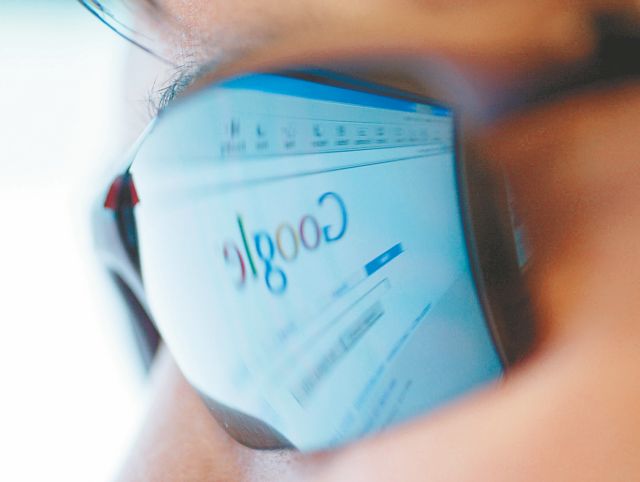 «Ο χρόνος τελειώνει» προειδοποιεί την Google η Ε.Ε.