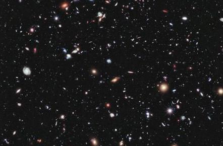Το Ηubble προσφέρει μια μοναδική ματιά στο βαθύ Σύμπαν