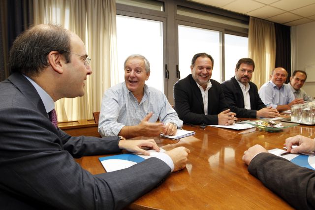 Η αξιοποίηση του ΕΣΠΑ για την Τοπική Αυτοδιοίκηση στο επίκεντρο της συνάντησης Χατζηδάκη – ΚΕΔΕ