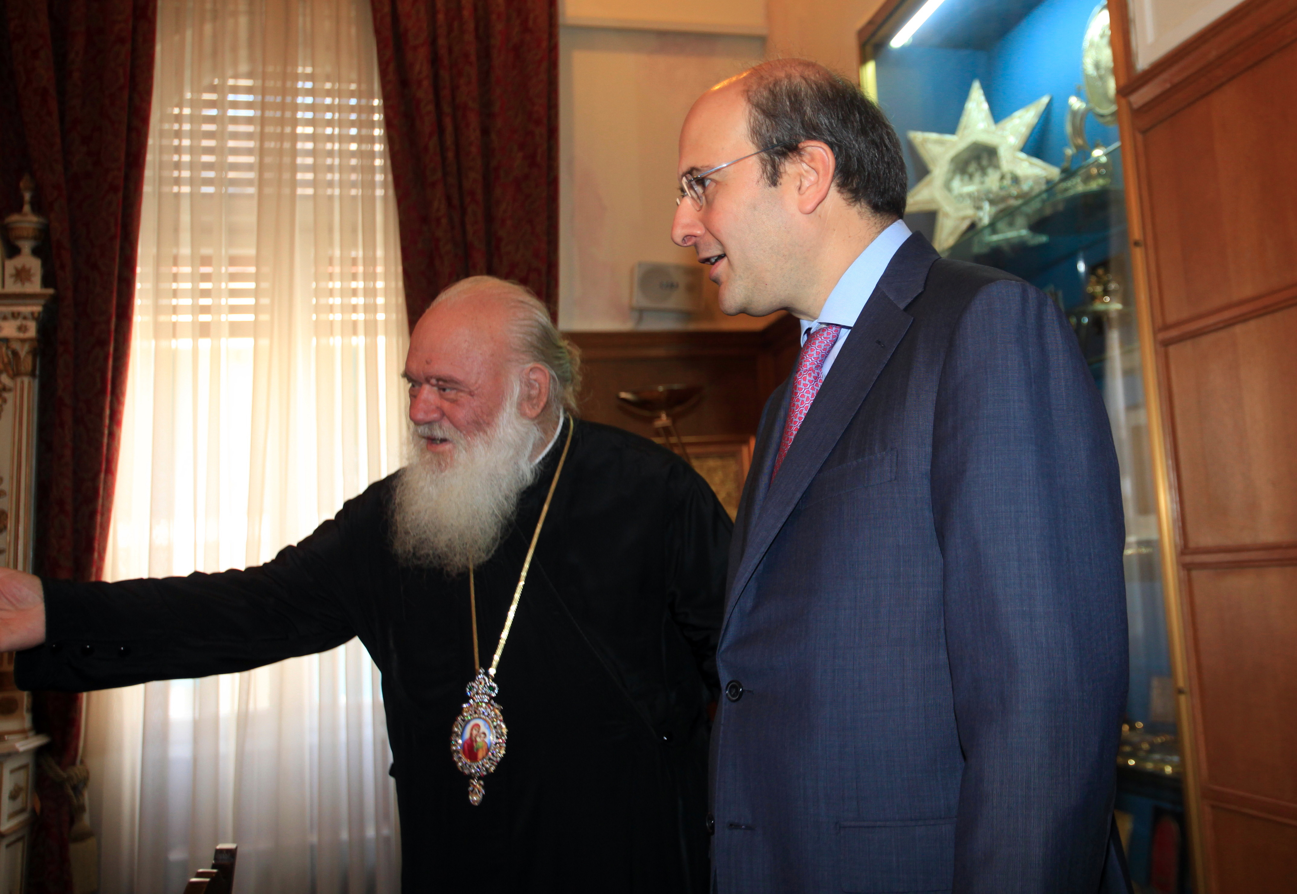 Η εκκλησιαστική περιουσία επί τάπητος στη συνάντηση Ιερώνυμου με τον Κ.Χατζηδάκη