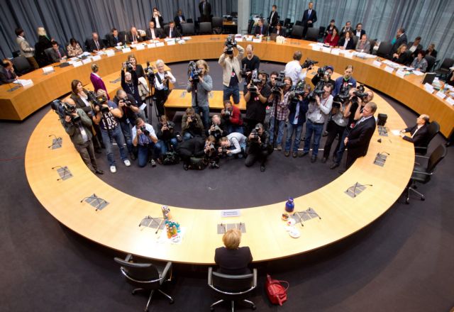 Σε εξεταστική κατέθεσε η Μέρκελ για τα πυρηνικά απόβλητα της δεκαετίας του ’90