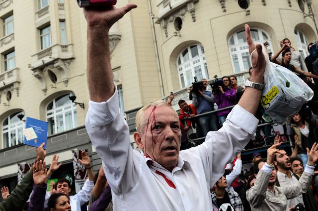 Σφοδρή επίθεση Πέδρο Αλμοδόβαρ κατά του πρωθυπουργού Ραχόι