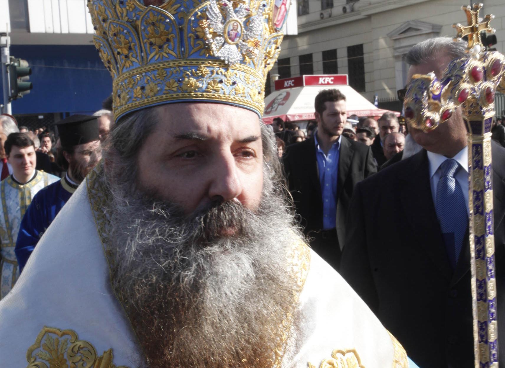 Επικίνδυνη και χυδαία πράξη ο στοματικός έρωτας, προειδοποιεί ο Πειραιώς Σεραφείμ