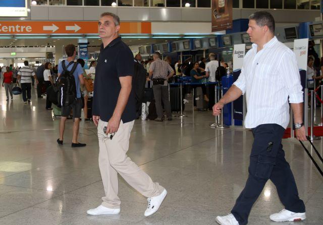 «Αιώνια» συνάντηση στο «Βενιζέλος» στην αναχώρηση για φιλικά