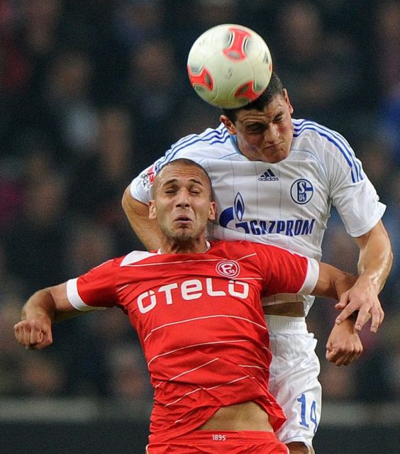 Ο Μαλεζάς πήρε την… μπουκιά από το στόμα του Παπαδόπουλου