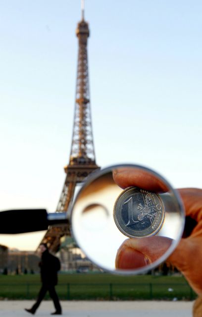 Τον σκληρότερο γαλλικό προϋπολογισμό των τελευταίων 30 ετών παρουσιάζει ο Ολάντ