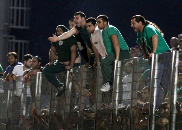 «Ματώστε τη φανέλα» το μήνυμα οργανωμένων στο «τριφύλλι»