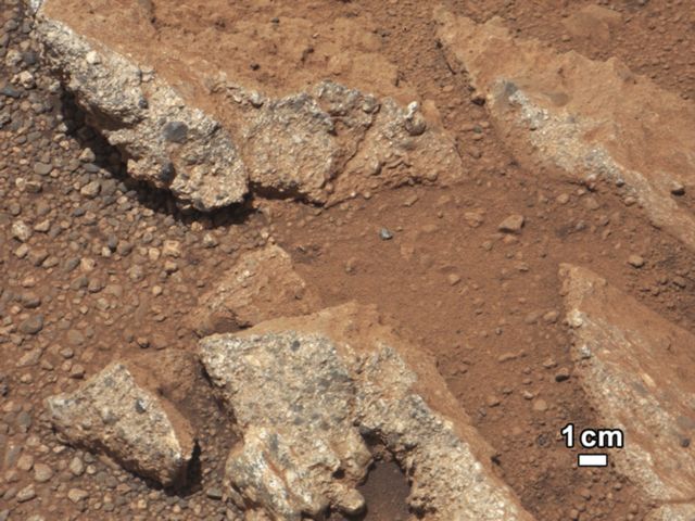 Ενδείξεις νερού στο μακρινό παρελθόν του Άρη εντόπισε το Curiosity