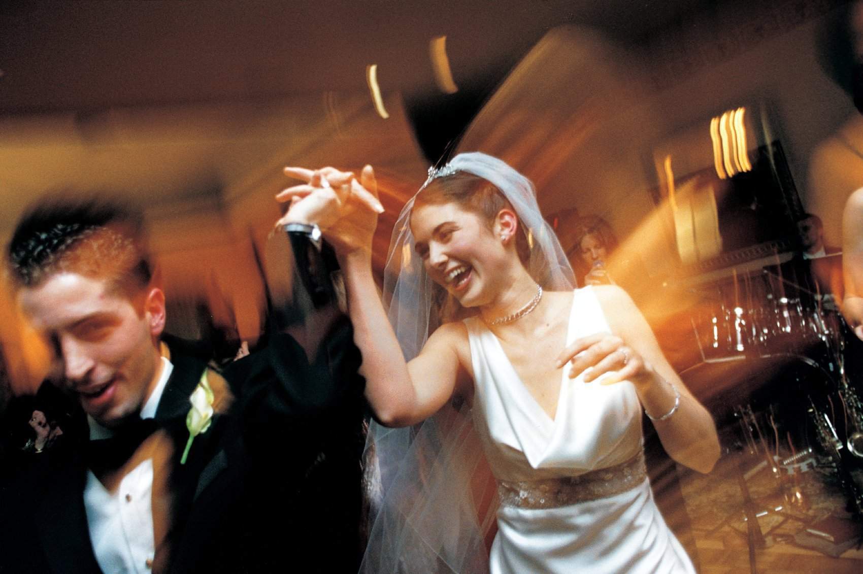 Γαμήλια δώρα αξίας 10.000 δολαρίων έκαναν «φτερά» μετά τη δεξίωση