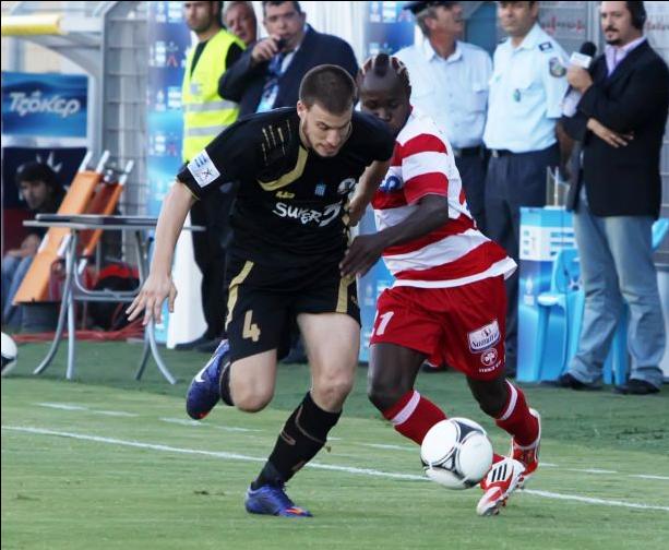 Ο Ντοέ χαιρέτησε τον… Πλάτανο στα «Περβόλια»