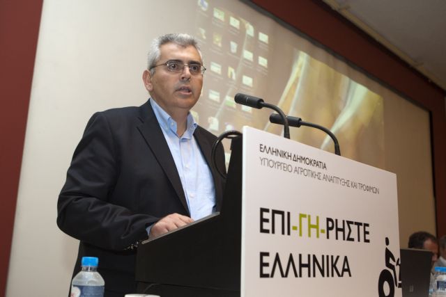 Σε αγρότες και όχι σε συνδικαλιστές οι επιδοτήσεις των συλλόγων, λέει η κυβέρνηση