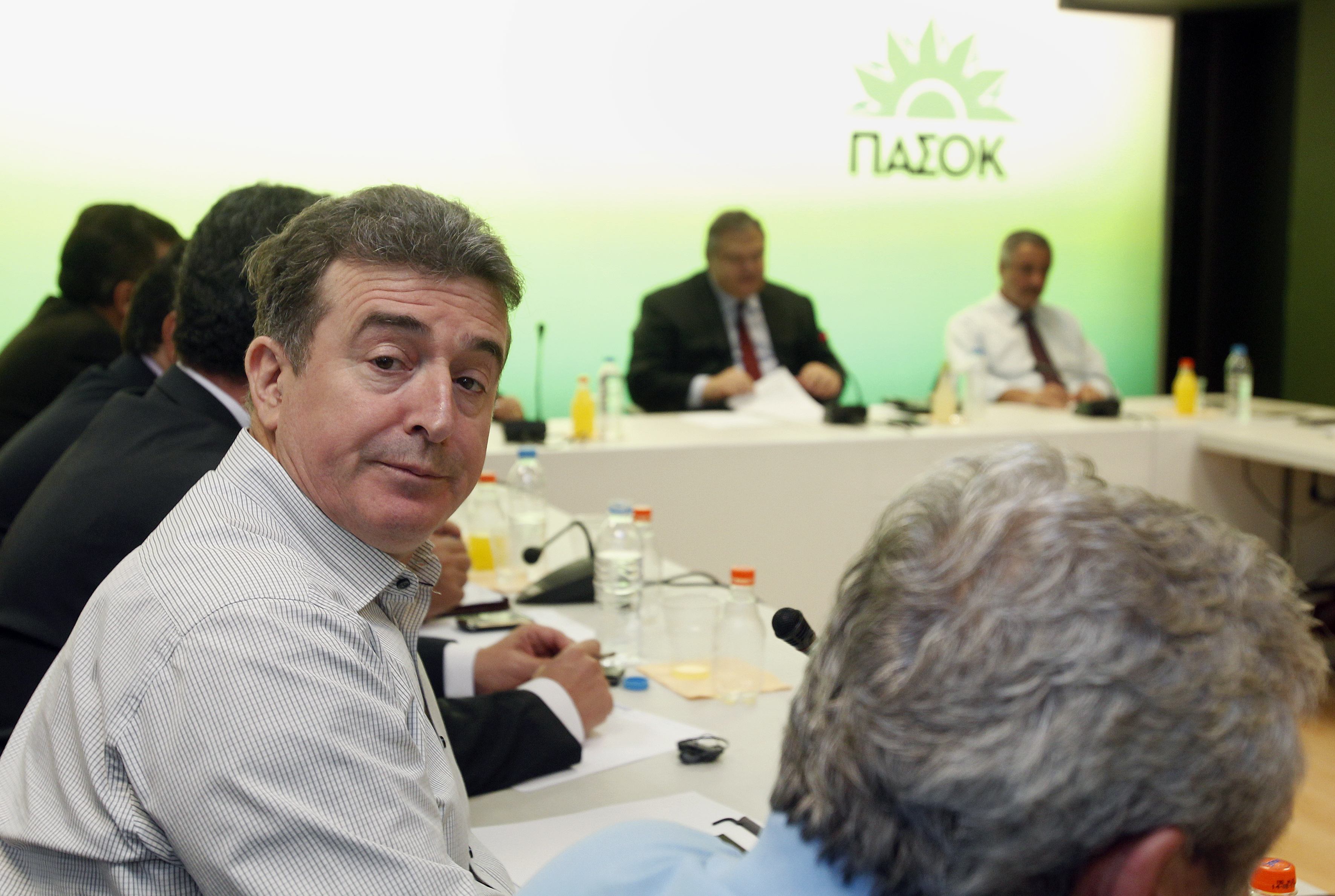 Όρους και προϋποθέσεις για να ψηφίσει το ΠΑΣΟΚ τα μέτρα έθεσε ο Ευ.Βενιζέλος