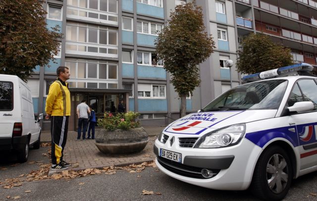 Ένας νεκρός σε επιχείρηση της γαλλικής αστυνομίας κατά δικτύου εξτρεμιστών