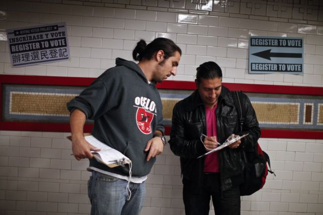 Ένα «σχεδόν εμμονικό επιτελείο» ζητά ο Ομπάμα για την τελική ευθεία του αγώνα