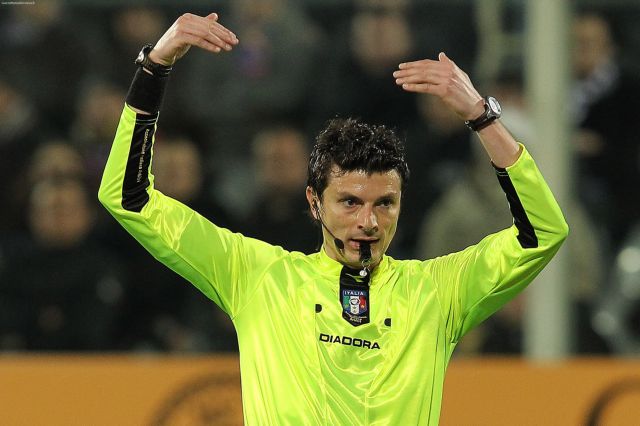 Ο «γουρλής» Ιταλός διαιτητής Νταμάτο στο «Καραϊσκάκης»