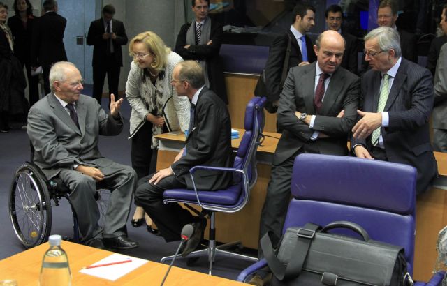 «Στο τραπέζι όλων η διετής επιμήκυνση» λέει ο Στουρνάρας μετά το Eurogroup