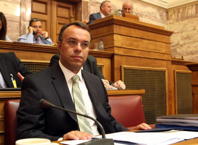 Όλοι πρέπει να συμμετάσχουν στα βάρη, λέει ο Χρ.Σταϊκούρας για τις οφειλές των τραπεζών