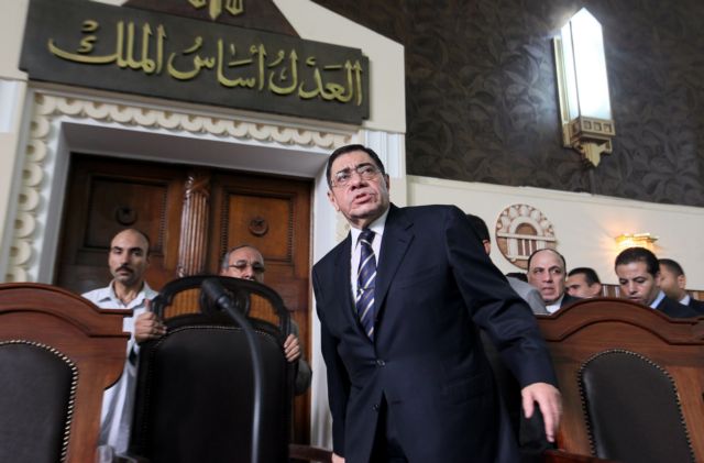 Ήττα του προέδρου της Αιγύπτου στη διαμάχη με ένα ακόμα στέλεχος της εποχής Μουμπάρακ