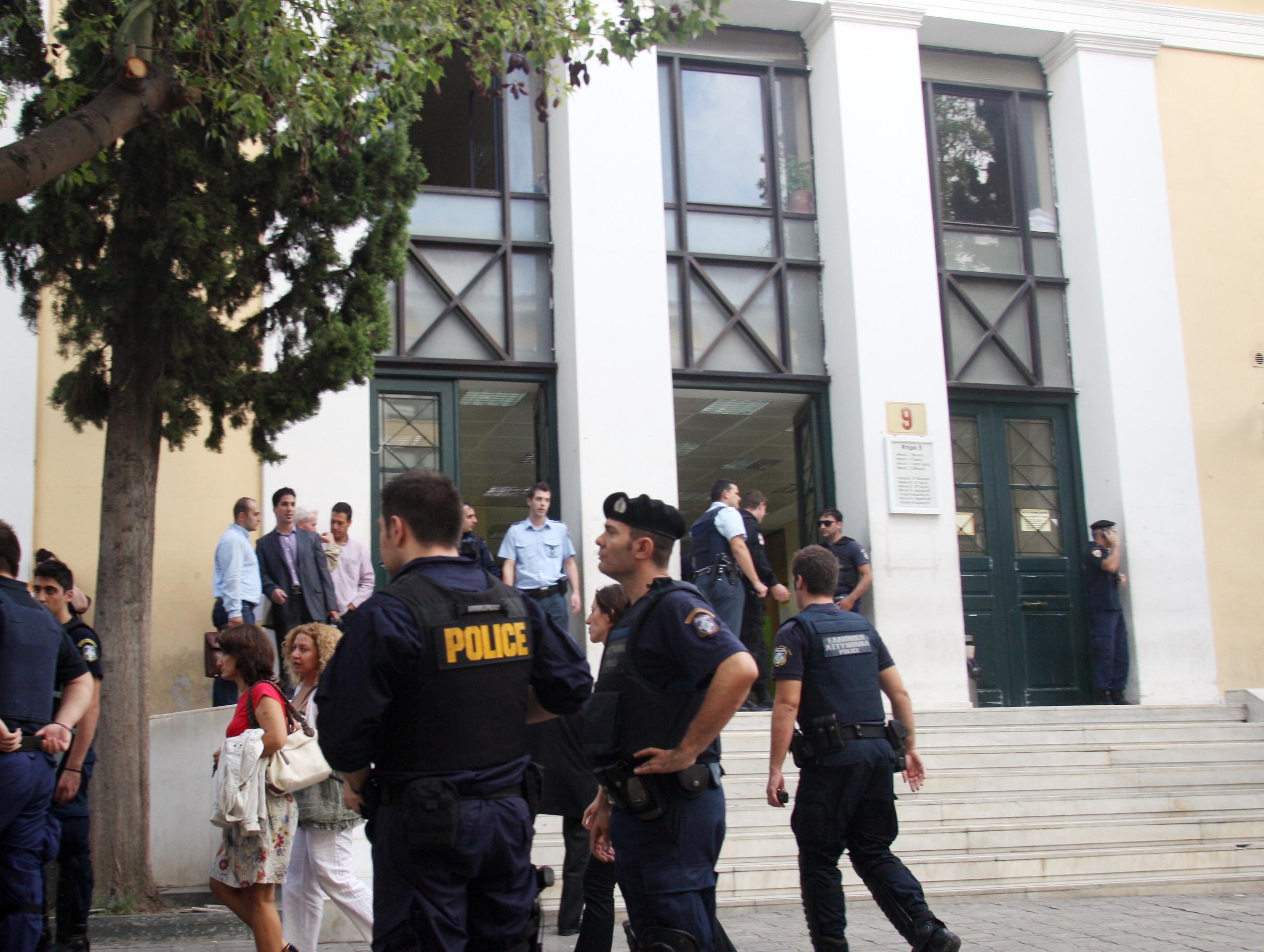 Απόδραση 30χρονου κρατούμενου από τα δικαστήρια της Ευελπίδων