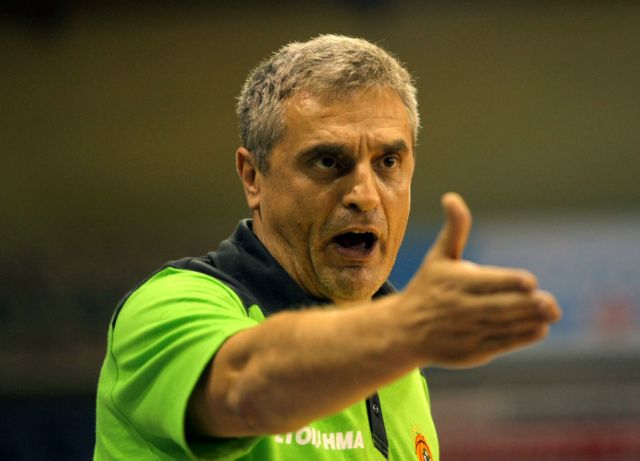 «Σοβαροί και συγκεντρωμένοι απέναντι στη Καντού» είπε ο Πεδουλάκης