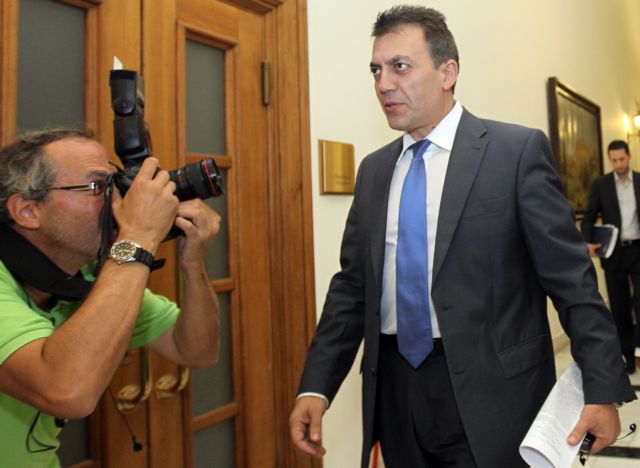 Σε νέα σύσκεψη με την τρόικα ο υπουργός Εργασίας και η ηγεσία του ΥΠΟΙΚ