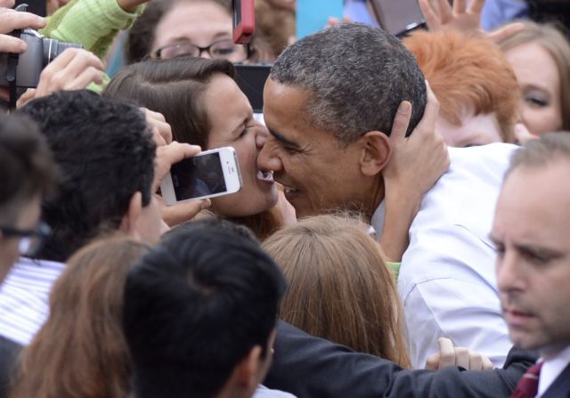 Ισόπαλοι Ομπάμα και Ρόμνεϊ σε νέα δημοσκόπηση δύο εβδομάδες πριν τις κάλπες
