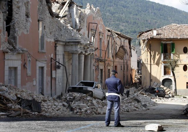 «Ένοχοι ανθρωποκτονίας» οι γεωλόγοι που δεν πρόβλεψαν το σεισμό της Λ'Άκουιλα